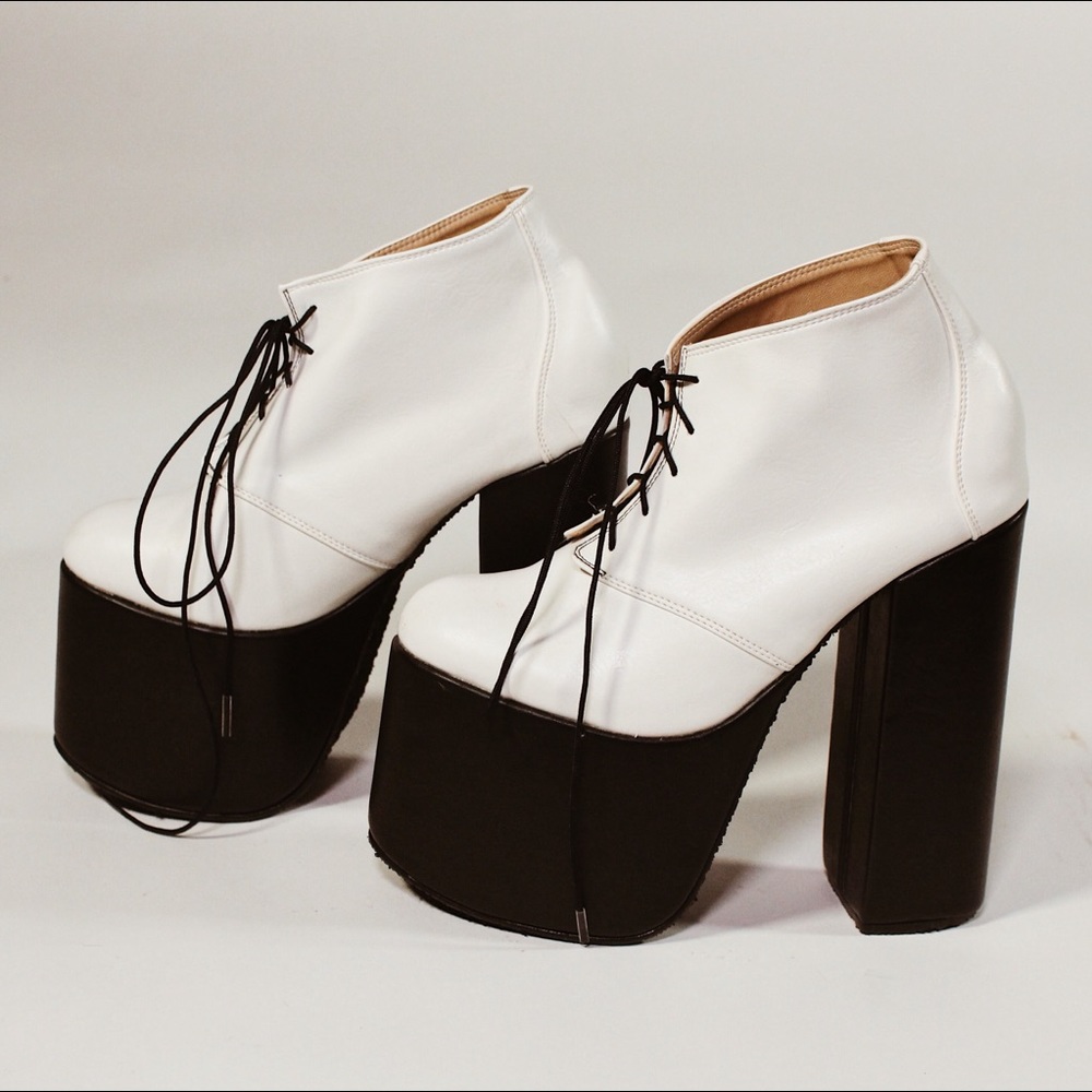 Deandri Black White Vegan Tequila Platforms Size 6